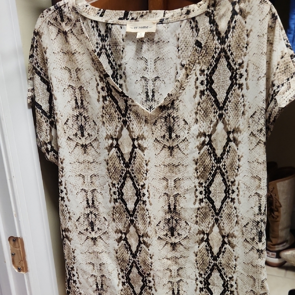 Chic Snake Print Top